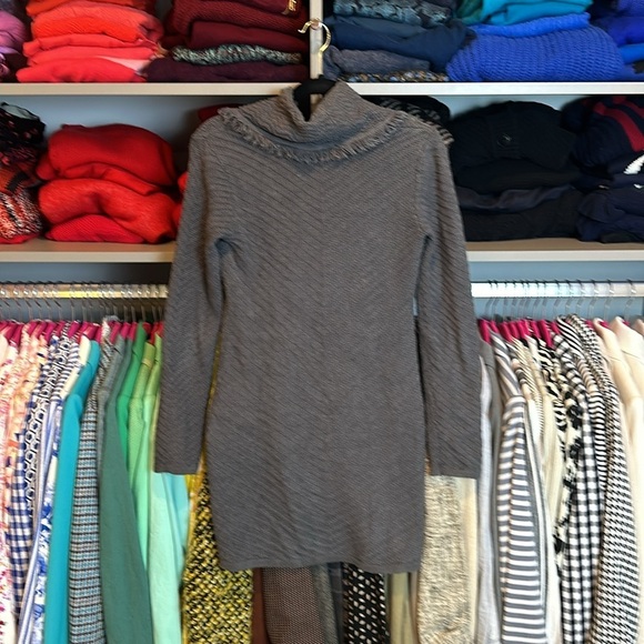 Style & Co gray long sleeve turtleneck fringed sweater tunic size XS - Picture 3 of 3
